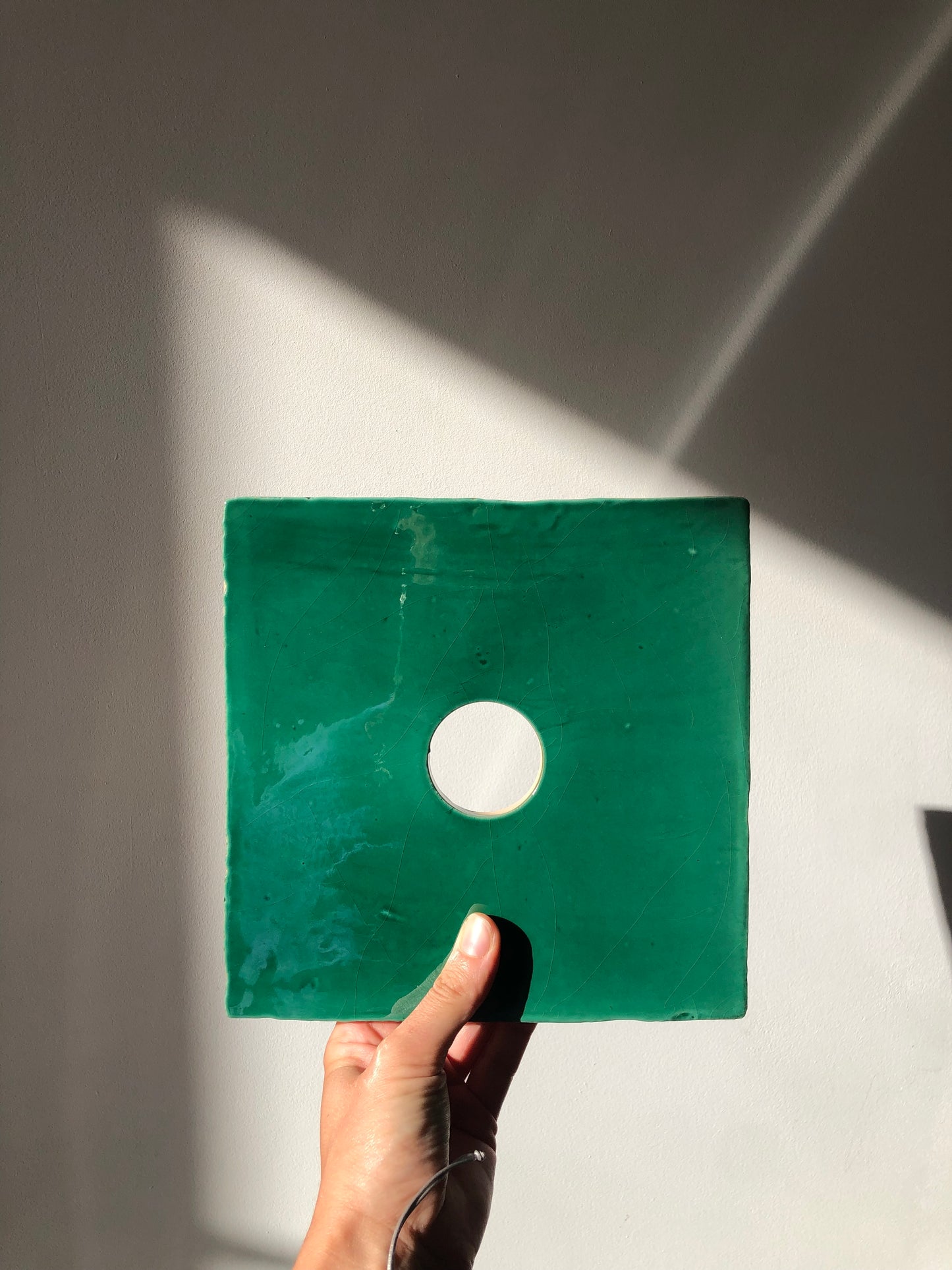 ECHANTILLON GLOBE TILE (GREEN)